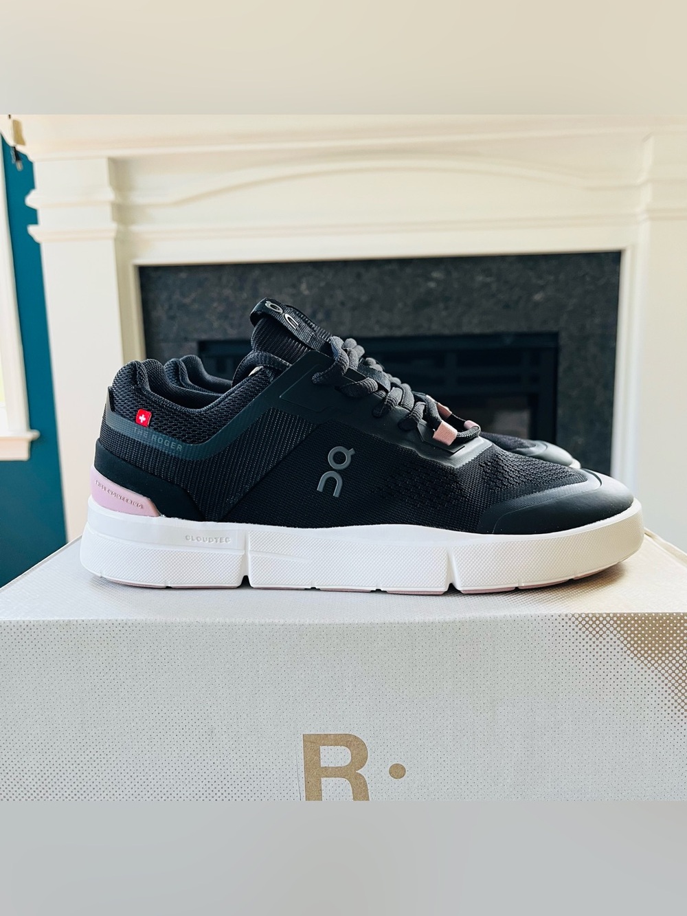 ON The Roger Spin Women's Sneakers Black/Zephyr 3WD11481185